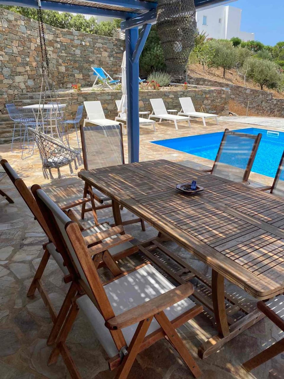 Property building, Balcony/Terrace, Swimming pool