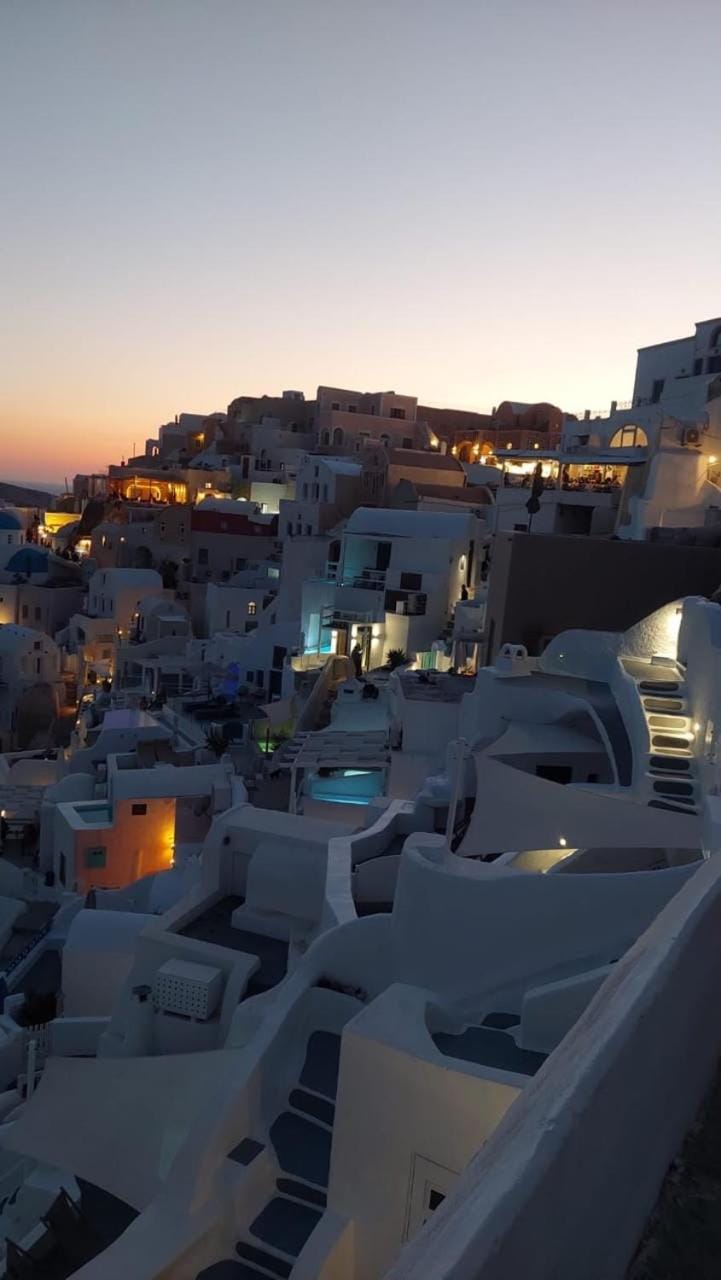 Gala Suites Apartment in Oia
