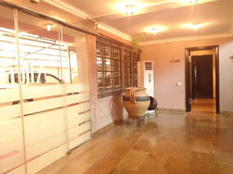 Allure Suites - Guest Room Bed and Breakfast in Lagos