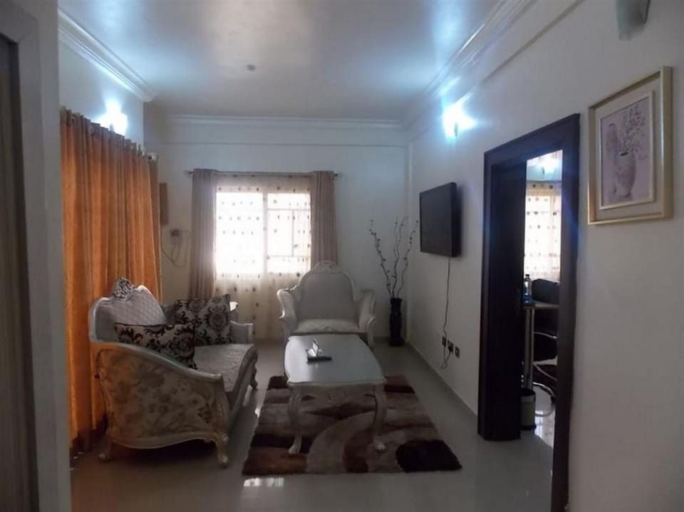 Abuja Elomaz Hotel - Guest Room Bed and Breakfast in Abuja