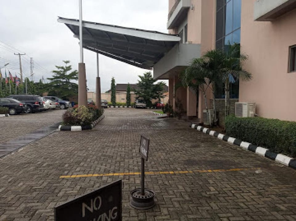 Best Western Plus-Guest Room Bed and Breakfast in Nigeria
