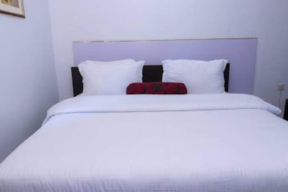 Tasquared Suite Apartments-Guest Room Bed and Breakfast in Abuja