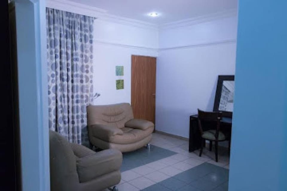 Tasquared Suite Apartments-Guest Room Bed and Breakfast in Abuja