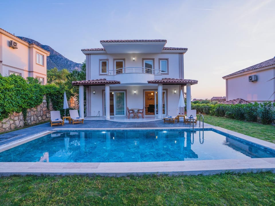 Garden, Balcony/Terrace, Garden view, Pool view, Swimming pool, Swimming pool, sunbed