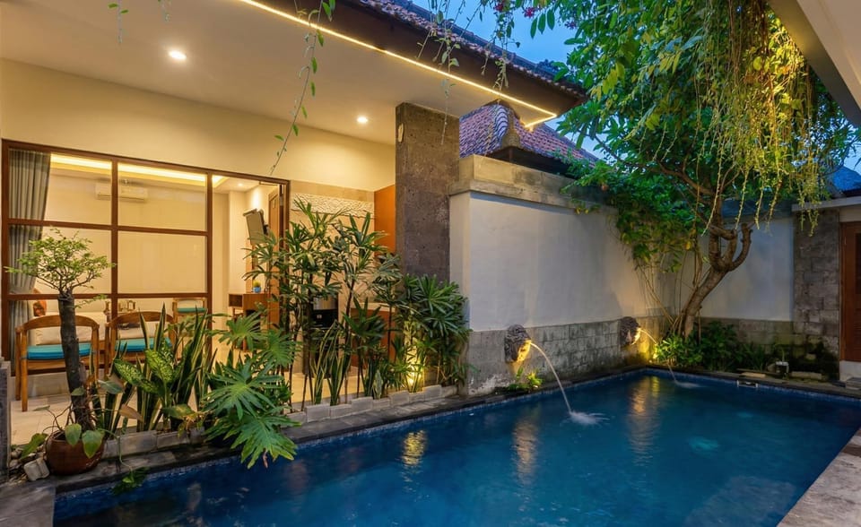Pool view, Swimming pool