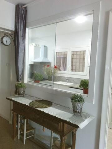 CHAMBRES D'HÔTES CHEZ CATHERINE A REUS chambre de Paris avec salle de bains privée Bed and Breakfast in Reus