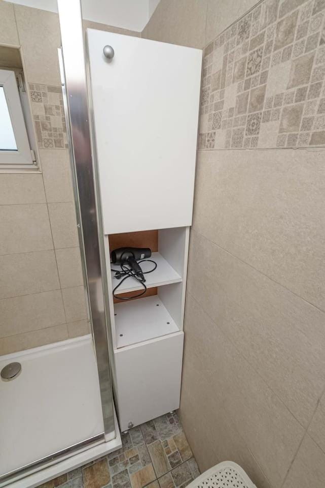 Modern Decebal Studio near Metro Apartment in Bucharest
