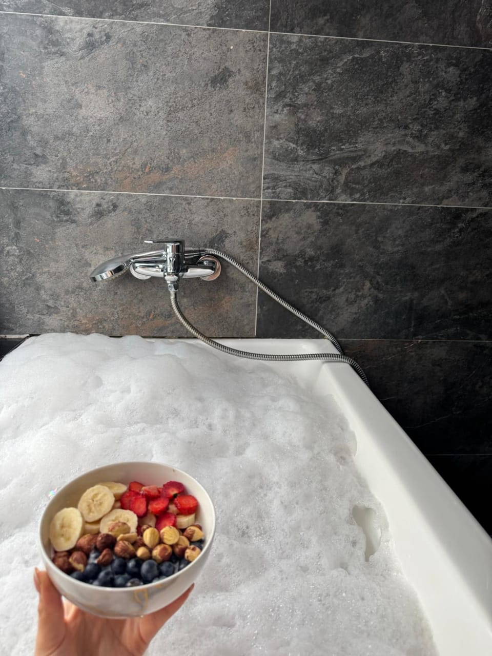 LIT Apartments, Jacuzzi Apartment in Tirana