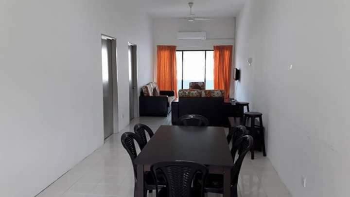 Homestay Lot 10 Pangkor Apartment in Perak