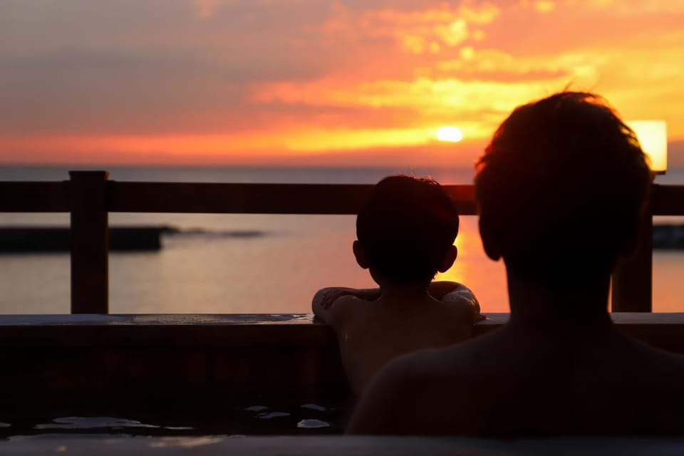 People, Natural landscape, Balcony/Terrace, Sea view, Sunrise, Sunset