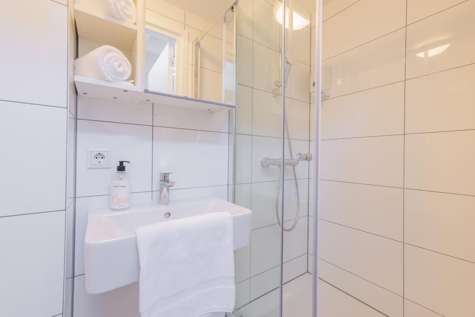 Cosy beach summerhouse House in Noordwijk