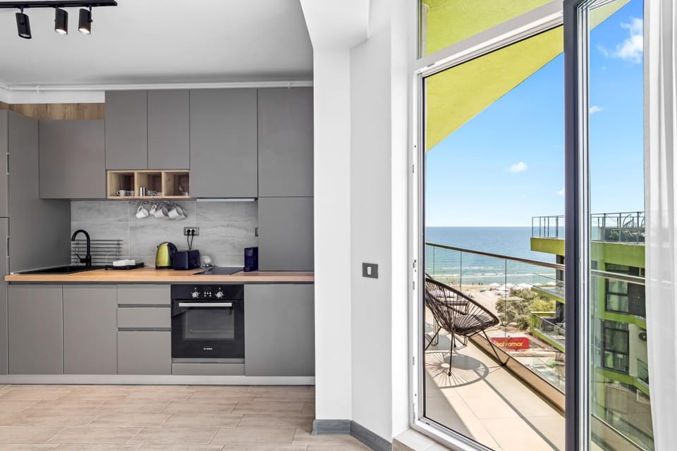 Coffee/tea facilities, Balcony/Terrace, Kitchen or kitchenette, Sea view