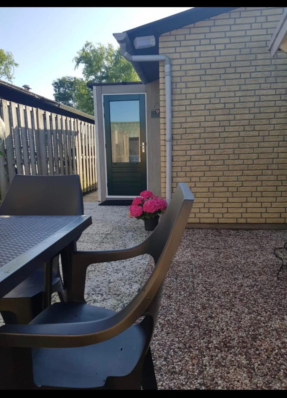 Property building, Seating area