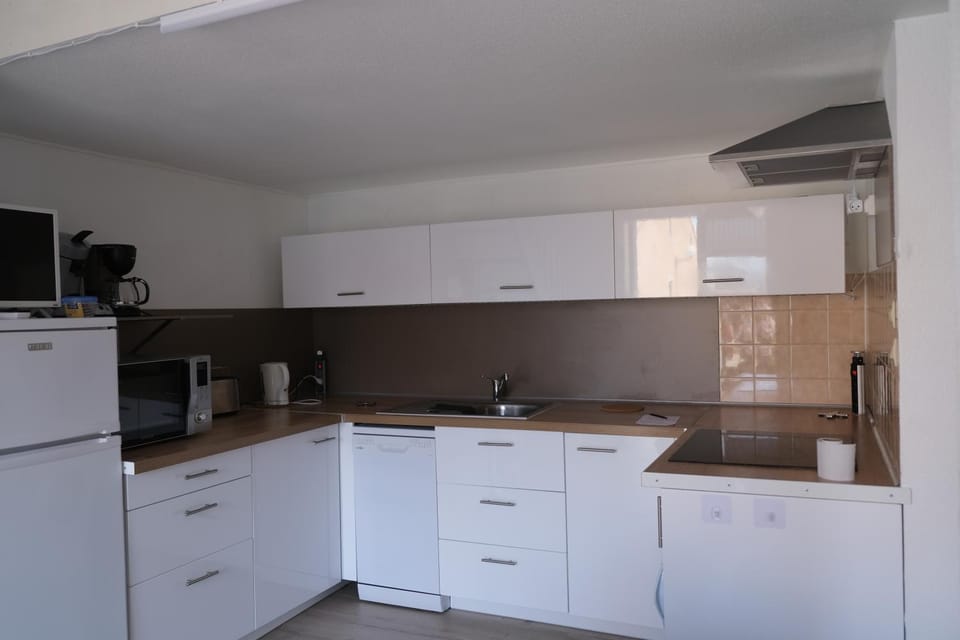 La Grande Bleue House in Leucate