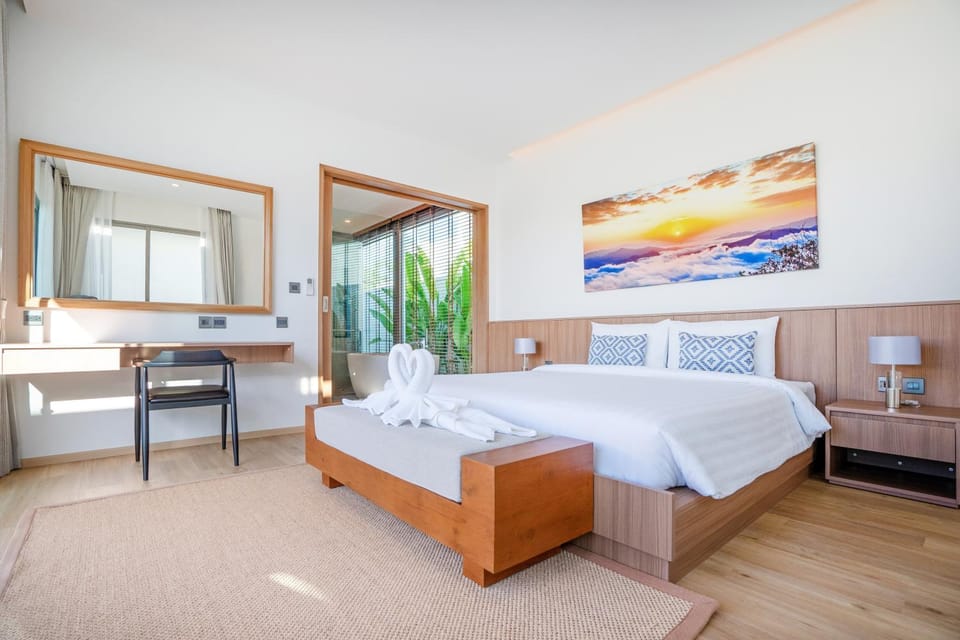 Bed, Photo of the whole room, Bedroom, hair dresser, towels