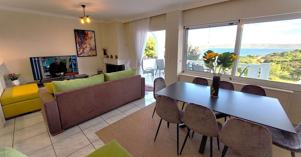 TV and multimedia, View (from property/room), Balcony/Terrace, Living room, Seating area, Dining area