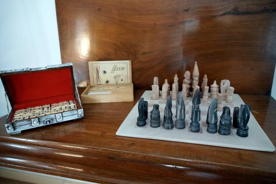 BlancoHouse. fozdodouro House in Porto