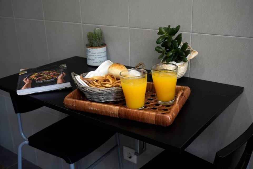 BlancoHouse. fozdodouro House in Porto