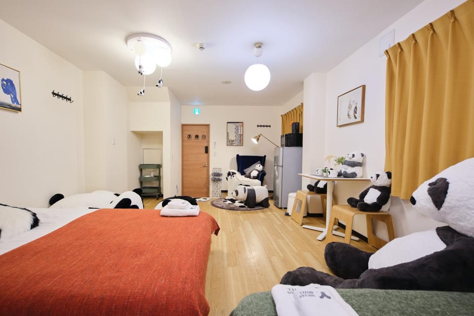 TORA HOTEL Tokyo Ueno 寅ホテル 上野 A Bed and Breakfast in Chiba Prefecture
