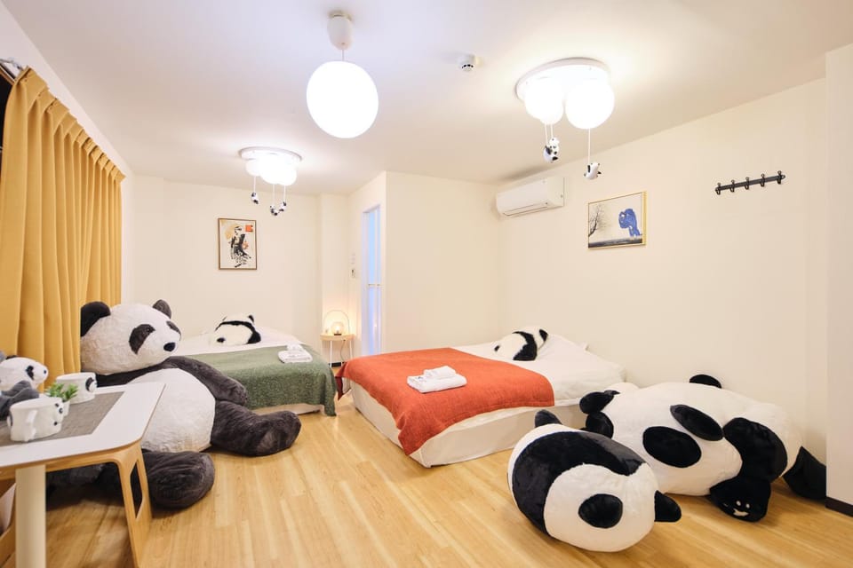 TORA HOTEL Tokyo Ueno 寅ホテル 上野 A Bed and Breakfast in Chiba Prefecture
