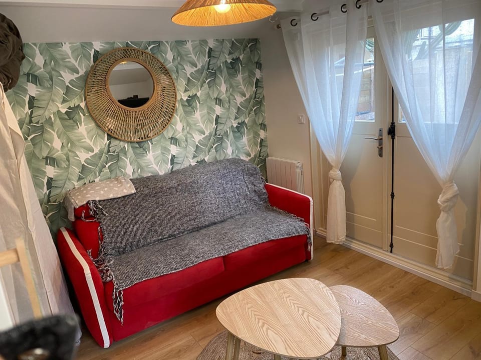 Petite Maison en ville avec jardin proche des plages Apartment in Toulon