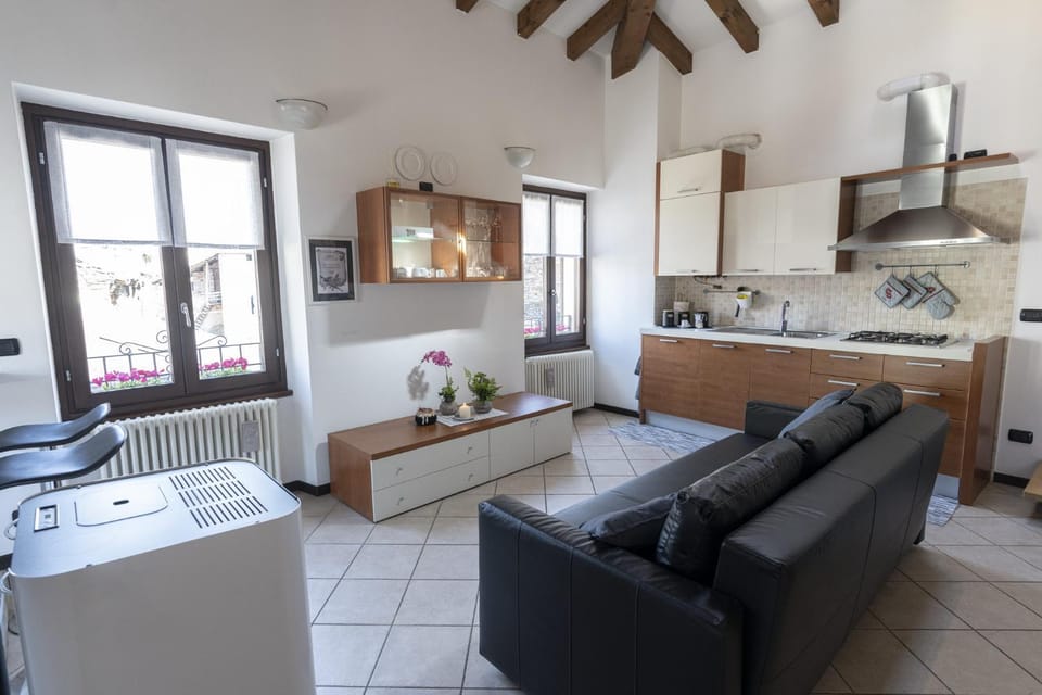 Da Perry Apartment in Lombardy