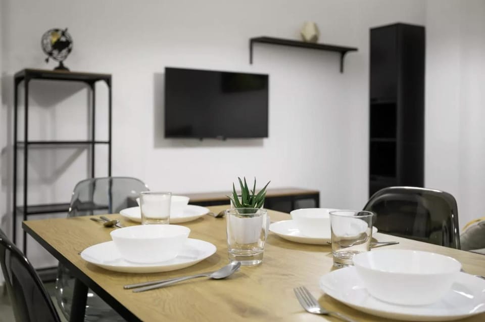 TV and multimedia, Dining area