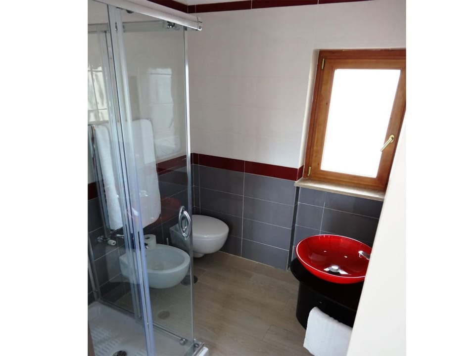 Bathroom, Photo of the whole room