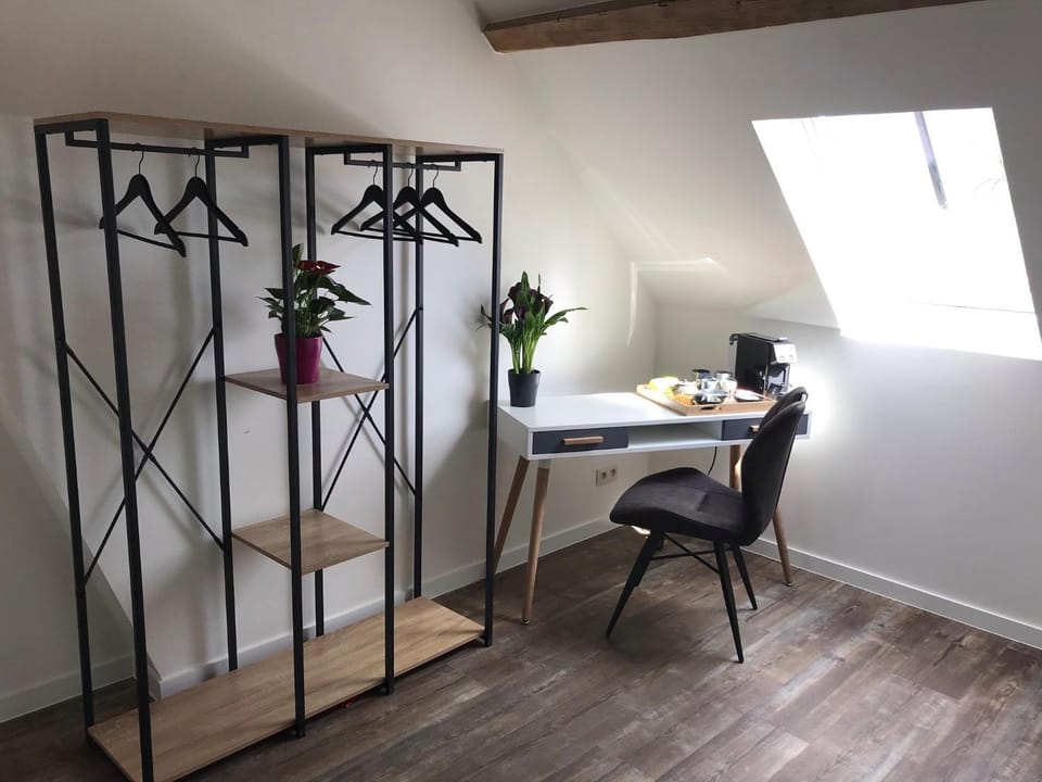 Coffee/tea facilities, Business facilities