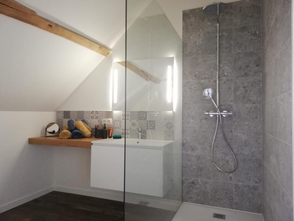 Shower, Bathroom