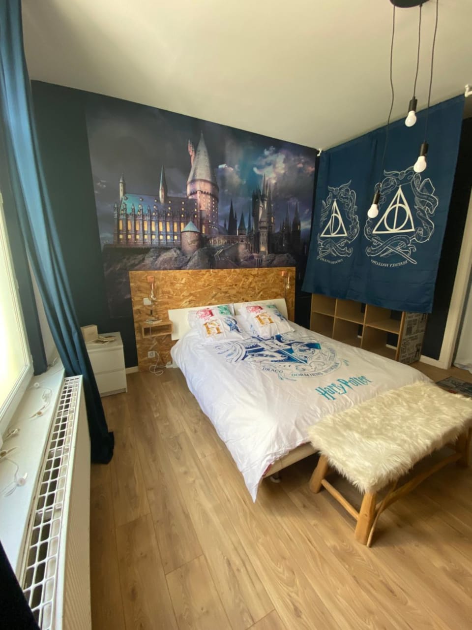 Bed, Bedroom