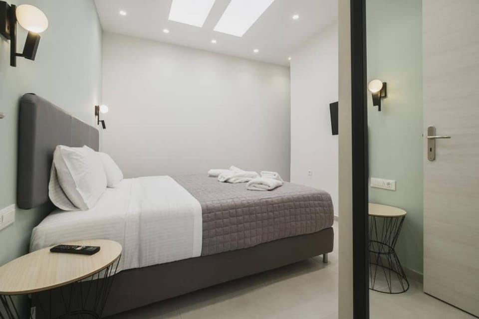 Peris 3 - Central Apt near Old Town - AC, Wifi Apartment in Chania