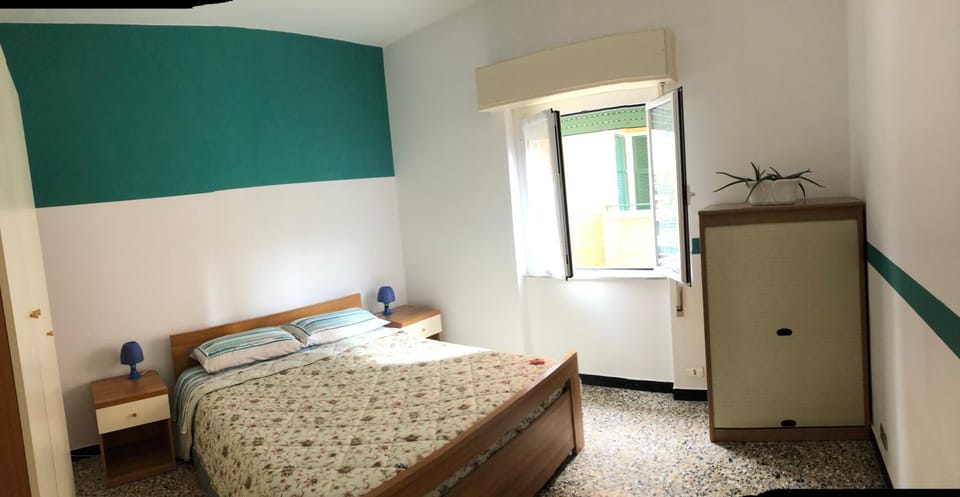Appartamento in pieno centro a 100m dal mare Apartment in Spotorno