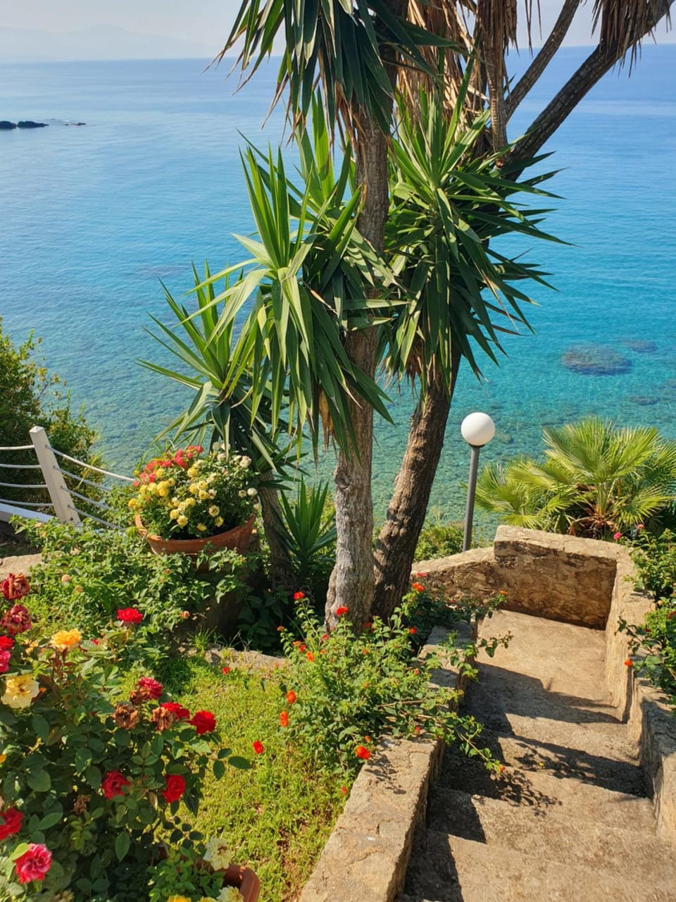 Natural landscape, Sea view, acessibility