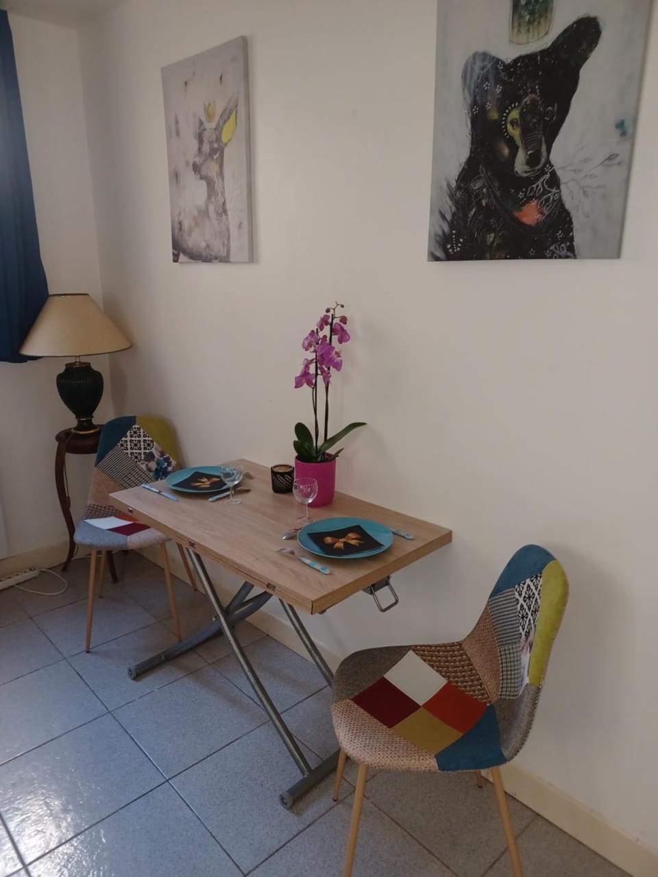 Le Senlipin, studio centre ville, coeur de Senlis, proche parc Asterix Apartment in Île-de-France