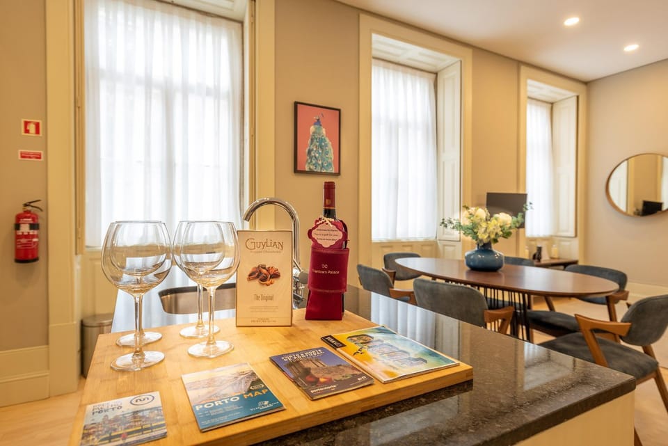 CC Downtown Palace - B Apartment in Porto