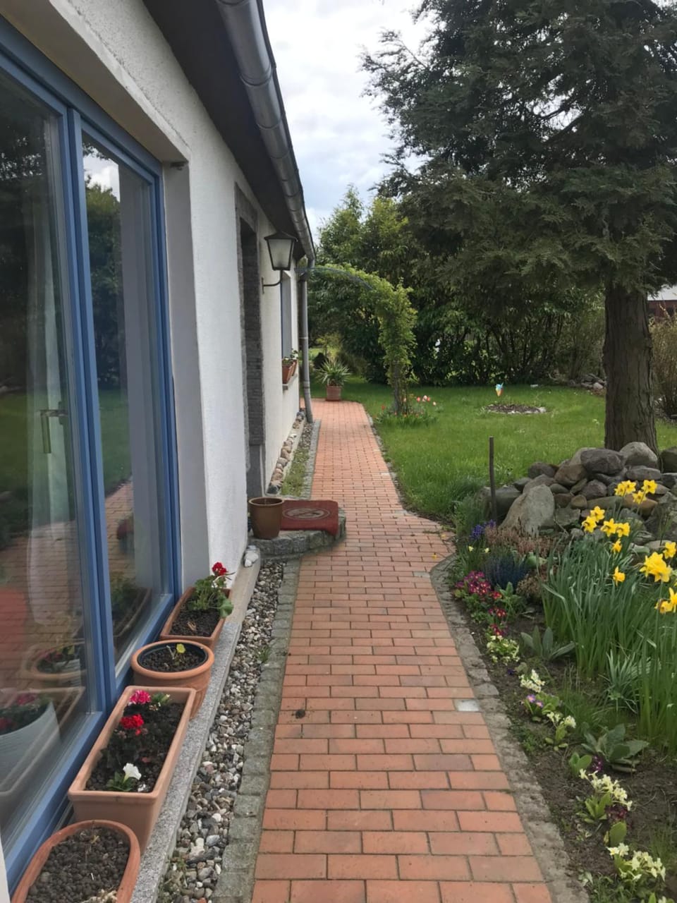 Facade/entrance, Garden