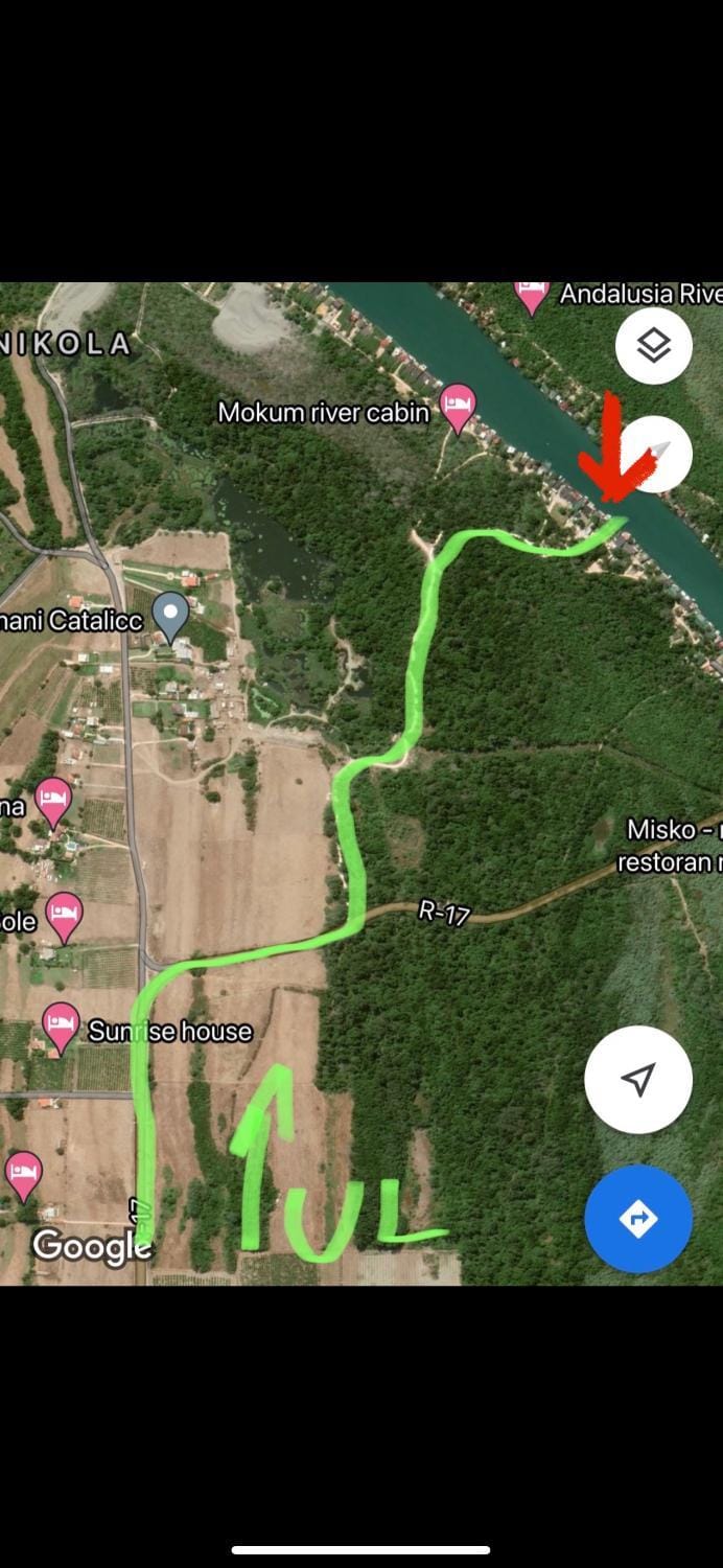 Bird's eye view, Location