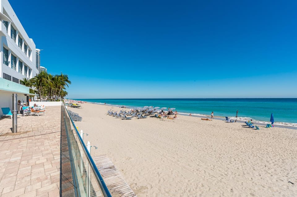 Day, Natural landscape, Beach, Sea view, sunbed