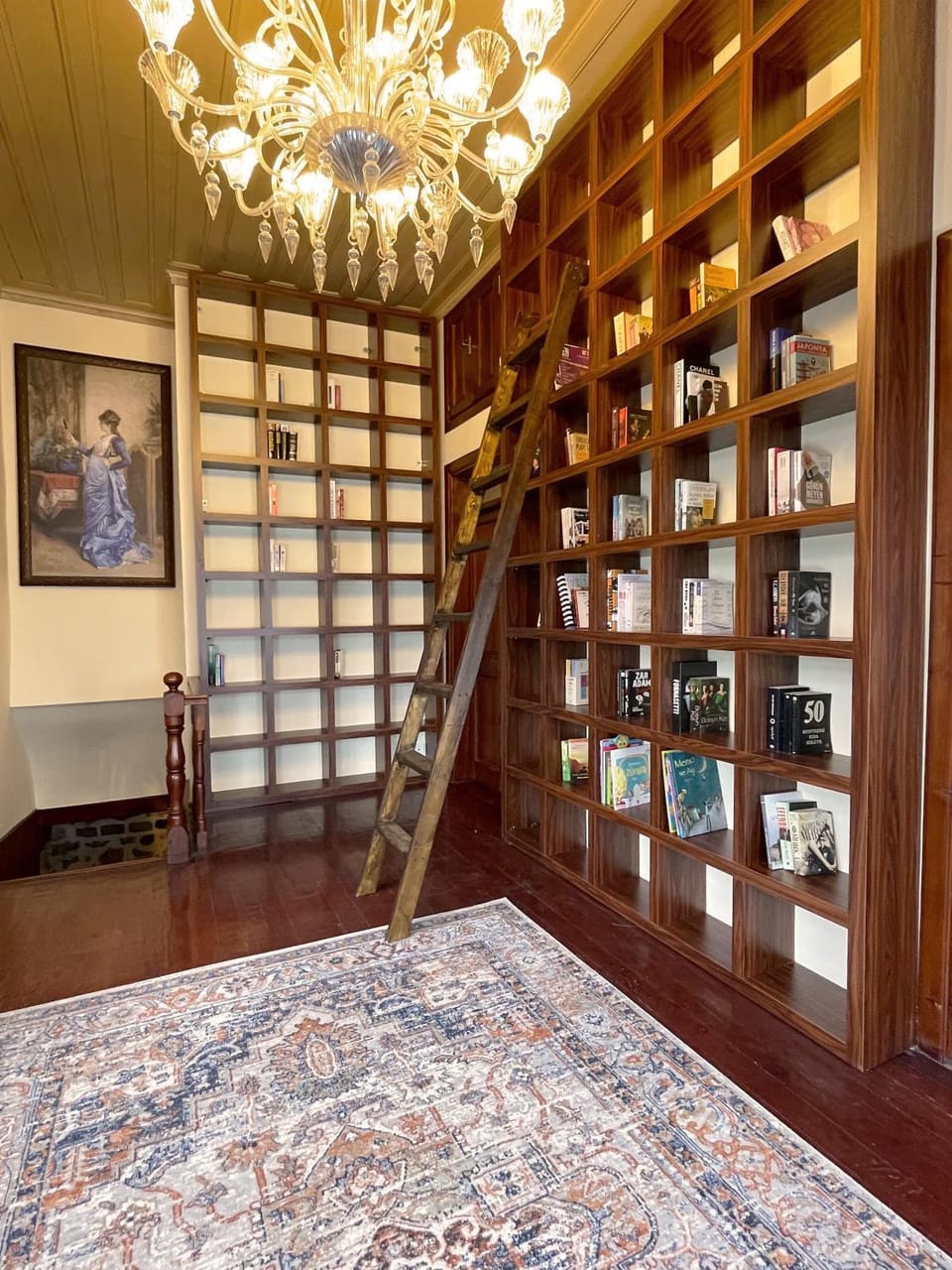 Library, Seating area