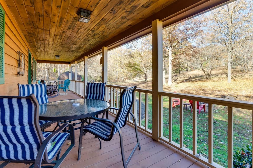 Smoky Mountain Cabin w/ Fire Pit: Hike & Fish! Cabin in Tennessee