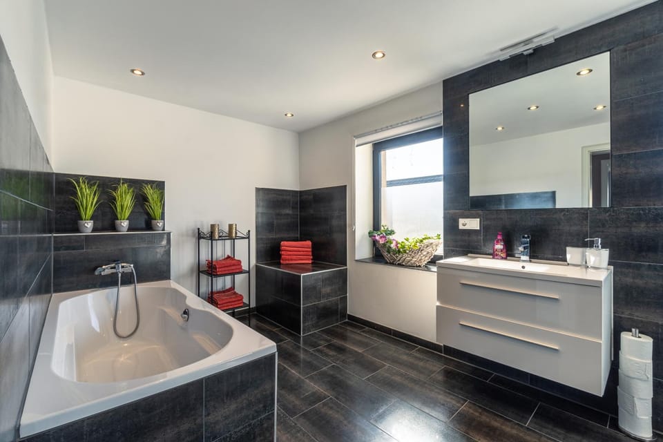 Bathroom, Bath
