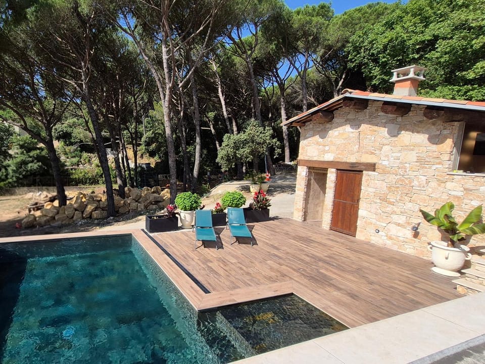 Maison indépendante de 26m2 avec Jardin, Climatisation et accès piscine l'été House in Provence-Alpes-Côte d'Azur