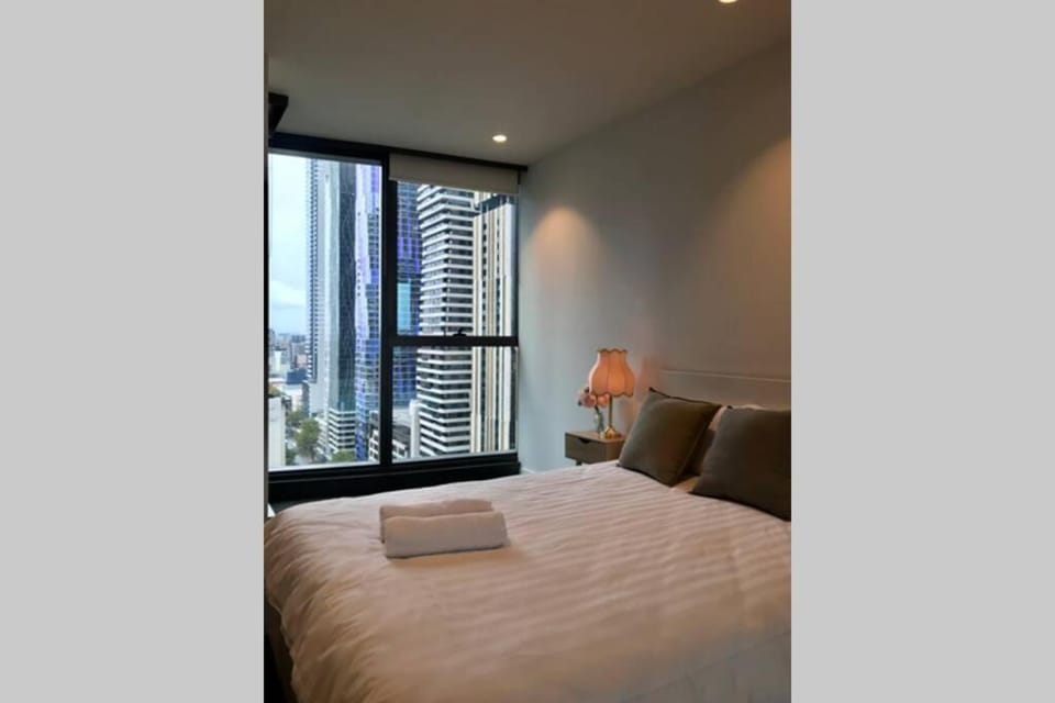 2BR on La Trobe - Iconic Views! Near Melb Central Apartment in Melbourne
