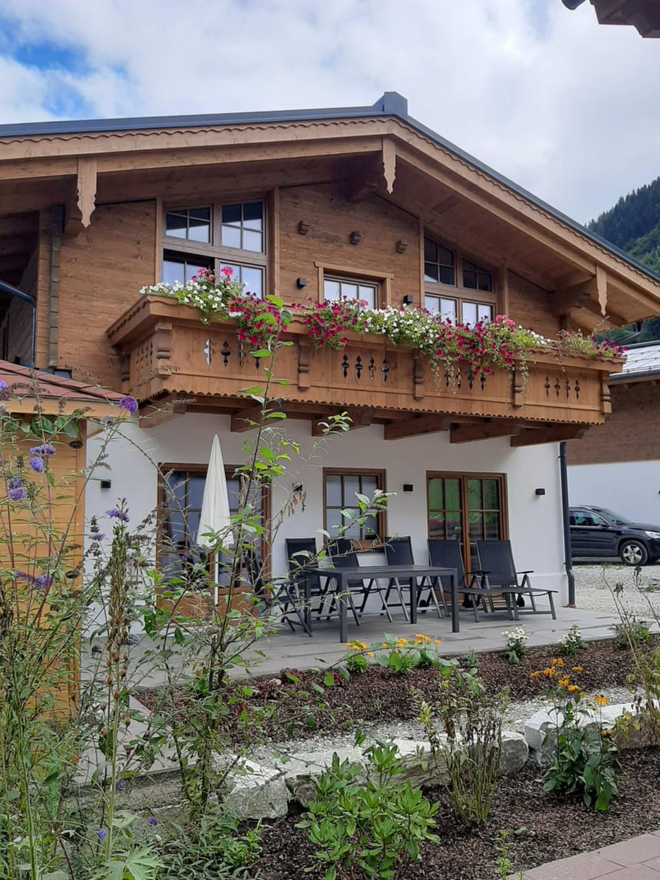 Property building, Balcony/Terrace