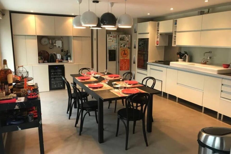 Dining area, minibar, stove