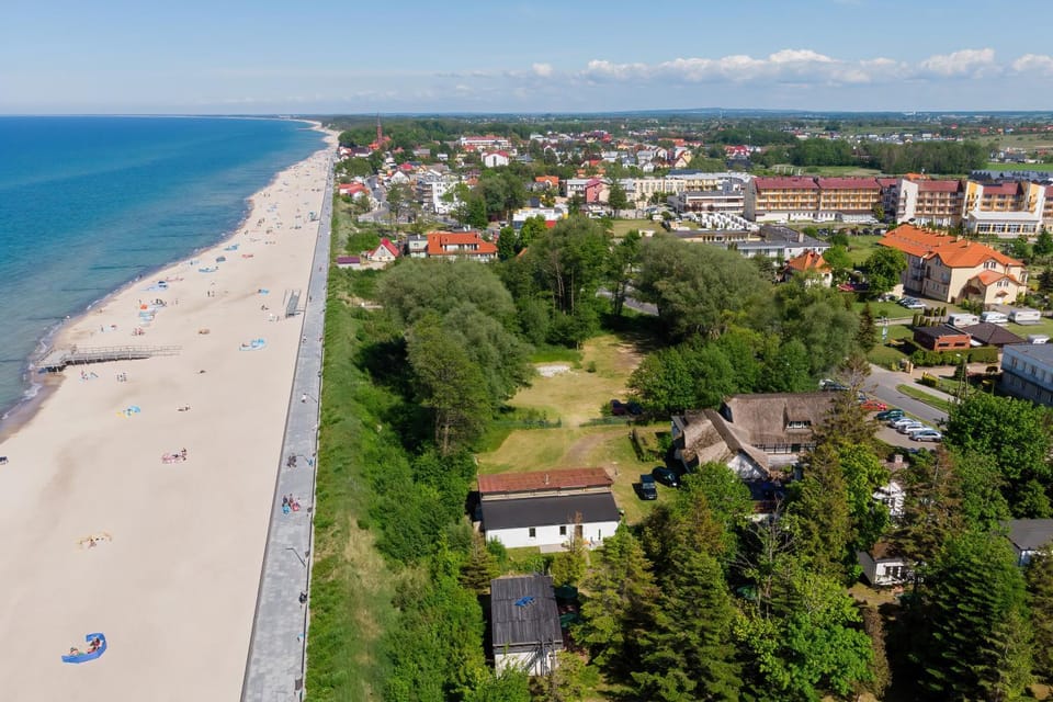 Property building, Natural landscape, Bird's eye view, Beach, Sea view