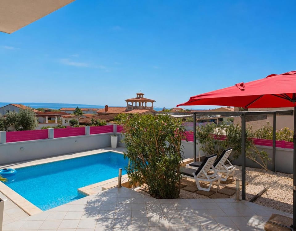 Traum Ferienwohnung mit Pool am Meer, Kroatien, Istrien, Liznjan, Urlaub an der Adria Apartment in Medulin