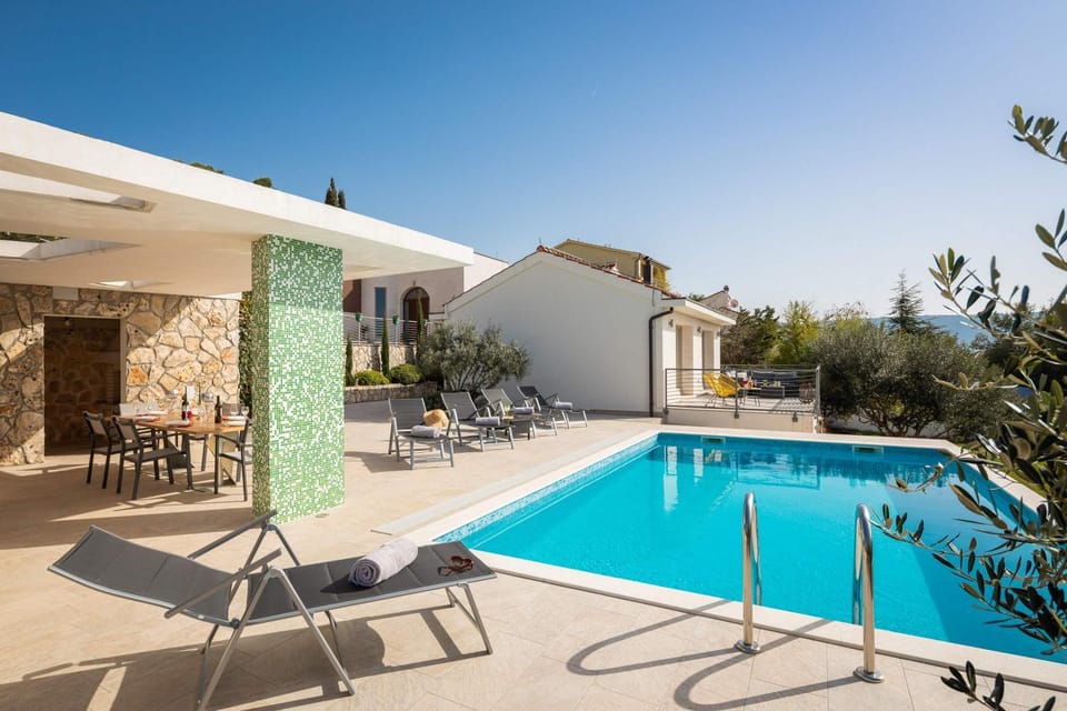 Villa Tela with Pool Villa in Šibenik-Knin County, Croatia