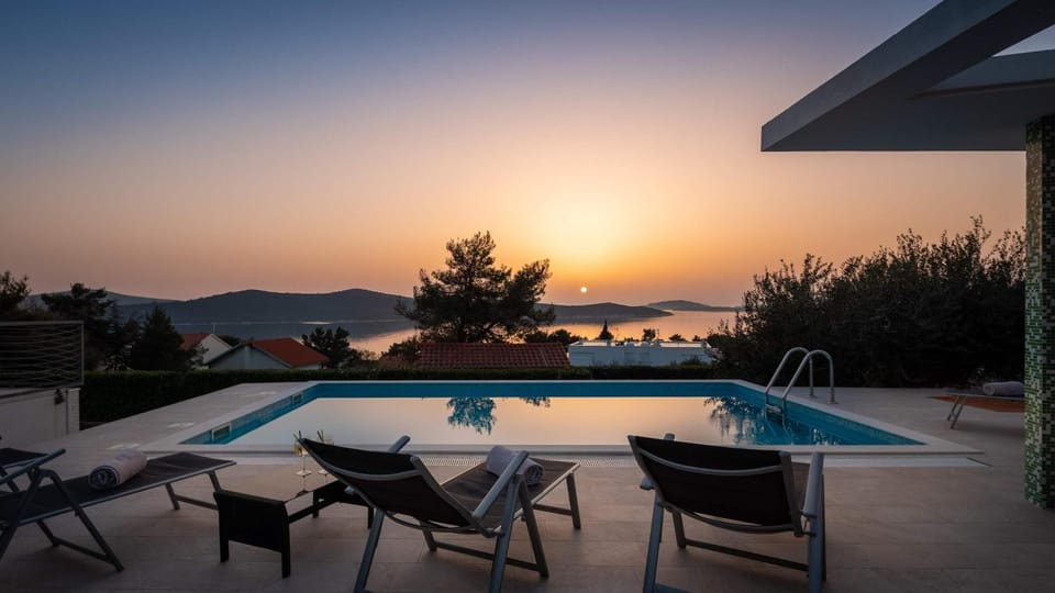 Villa Tela with Pool Villa in Šibenik-Knin County, Croatia